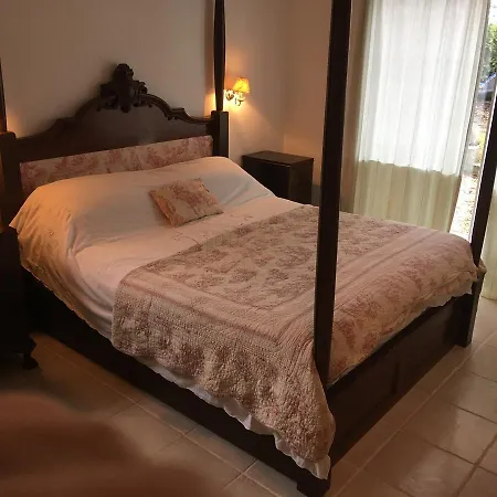 Maison Guichard Bed and Breakfast *